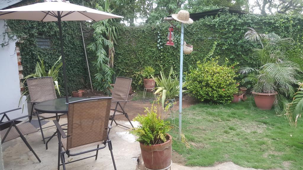 Hostal El Jardin Leon Exterior photo